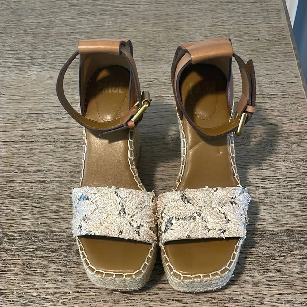 Paige Victoria Ankle Strap‎ Leather Wedge Embroidered Sandals Size 7